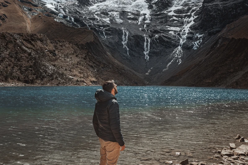 Exploring the Breathtaking Beauty of Humantay Lake