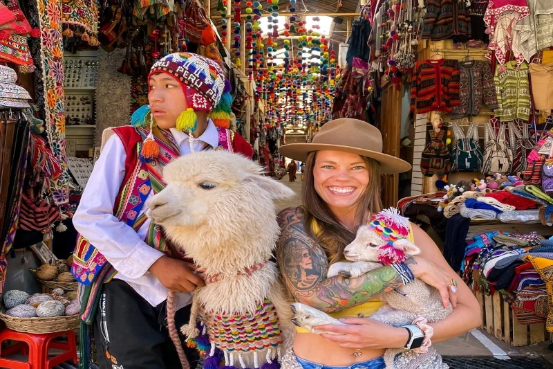 pisaq market peru 